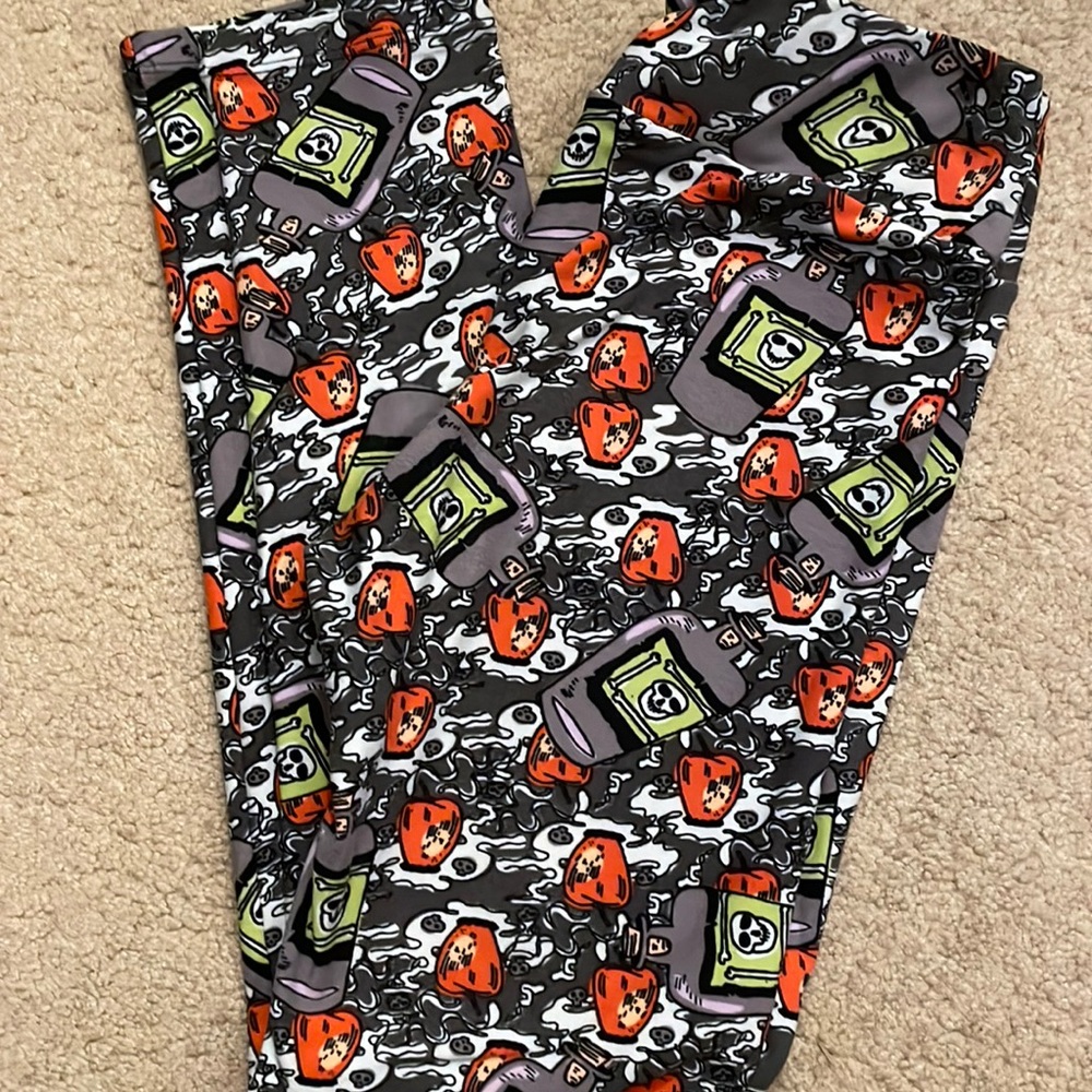 Vintage LuLaRoe Halloween potion leggings shades of grey